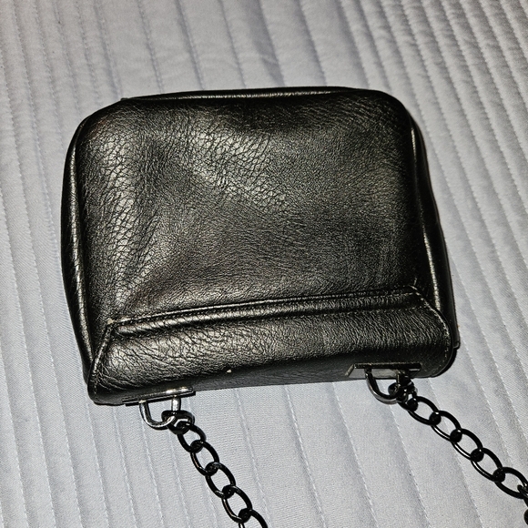Purse Black Studded Chain Crossbody Bag - Picture 4 of 10